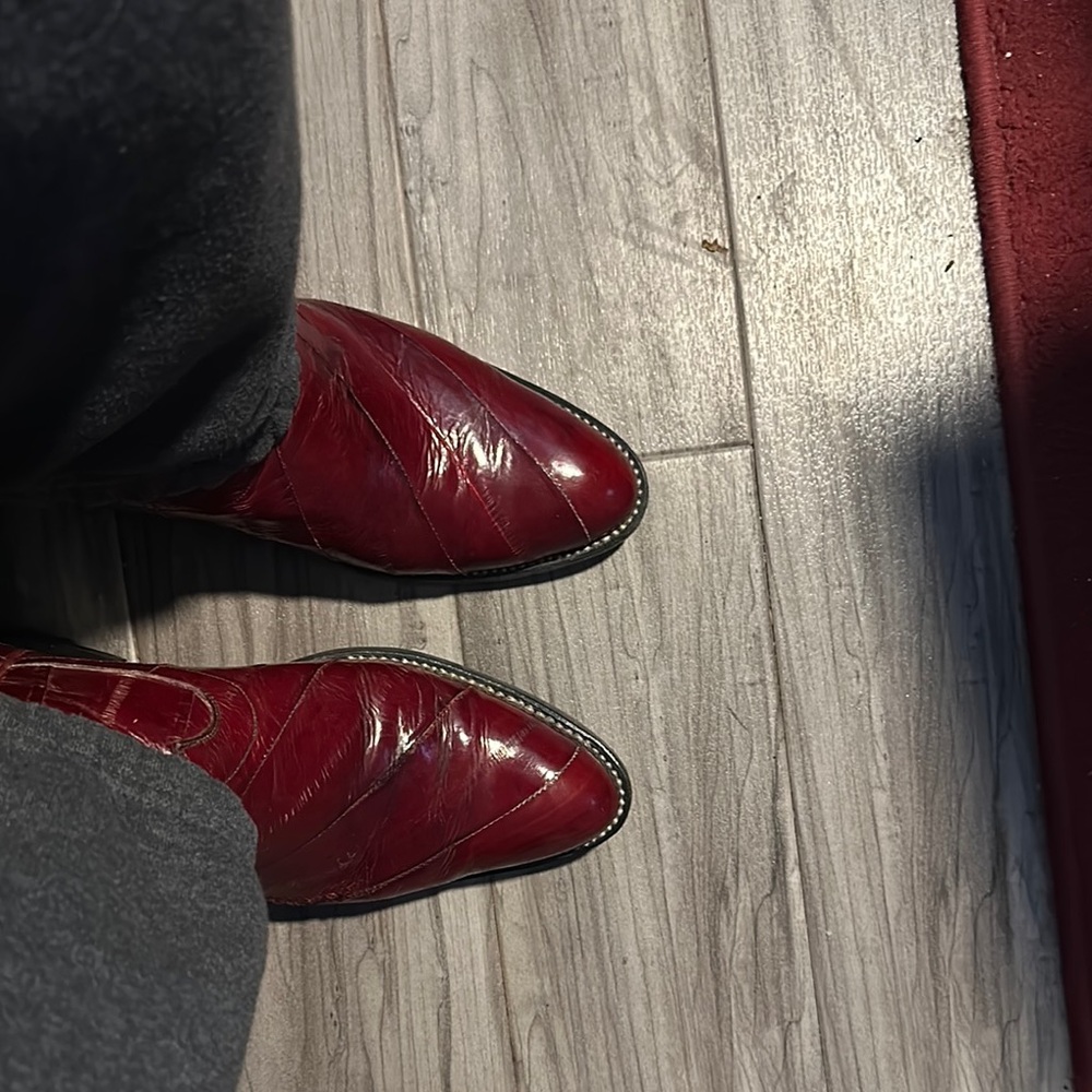 Vintage Esquire Red Eel skin Boots with round toe